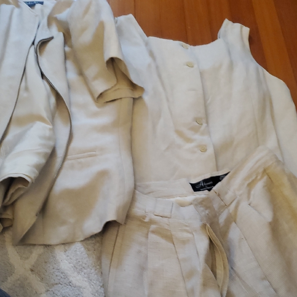 Cream Suit Set with Blazer, Vest, and Pants
